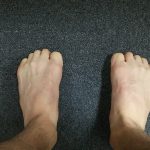 エクササイズ：足で拳作り（横アーチ作り）